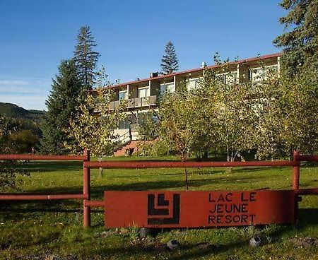 Logan Lake Lac Le Jeune Nature Resort المظهر الخارجي الصورة