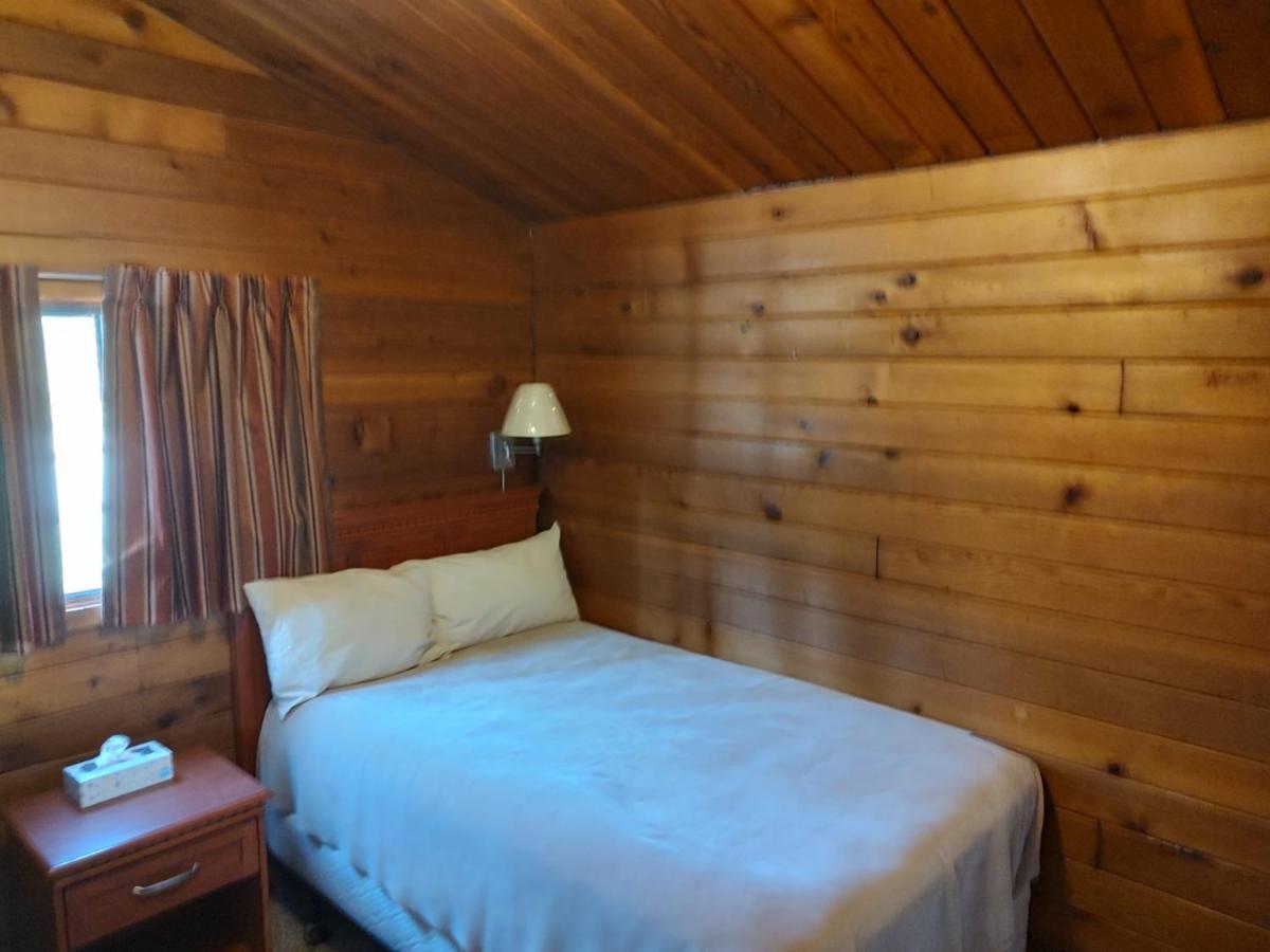 Logan Lake Lac Le Jeune Nature Resort المظهر الخارجي الصورة