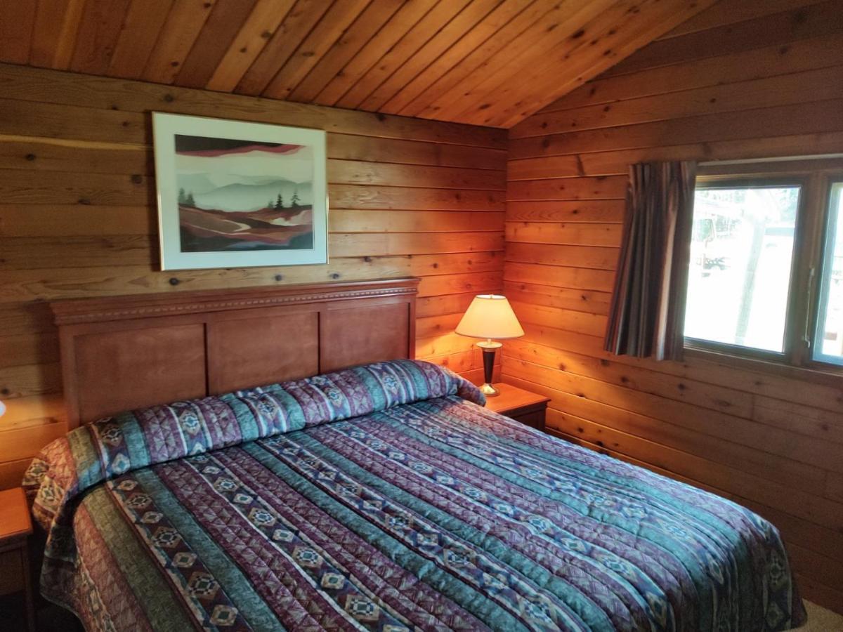 Logan Lake Lac Le Jeune Nature Resort المظهر الخارجي الصورة