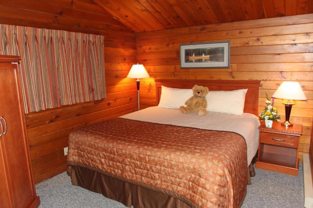 Logan Lake Lac Le Jeune Nature Resort المظهر الخارجي الصورة