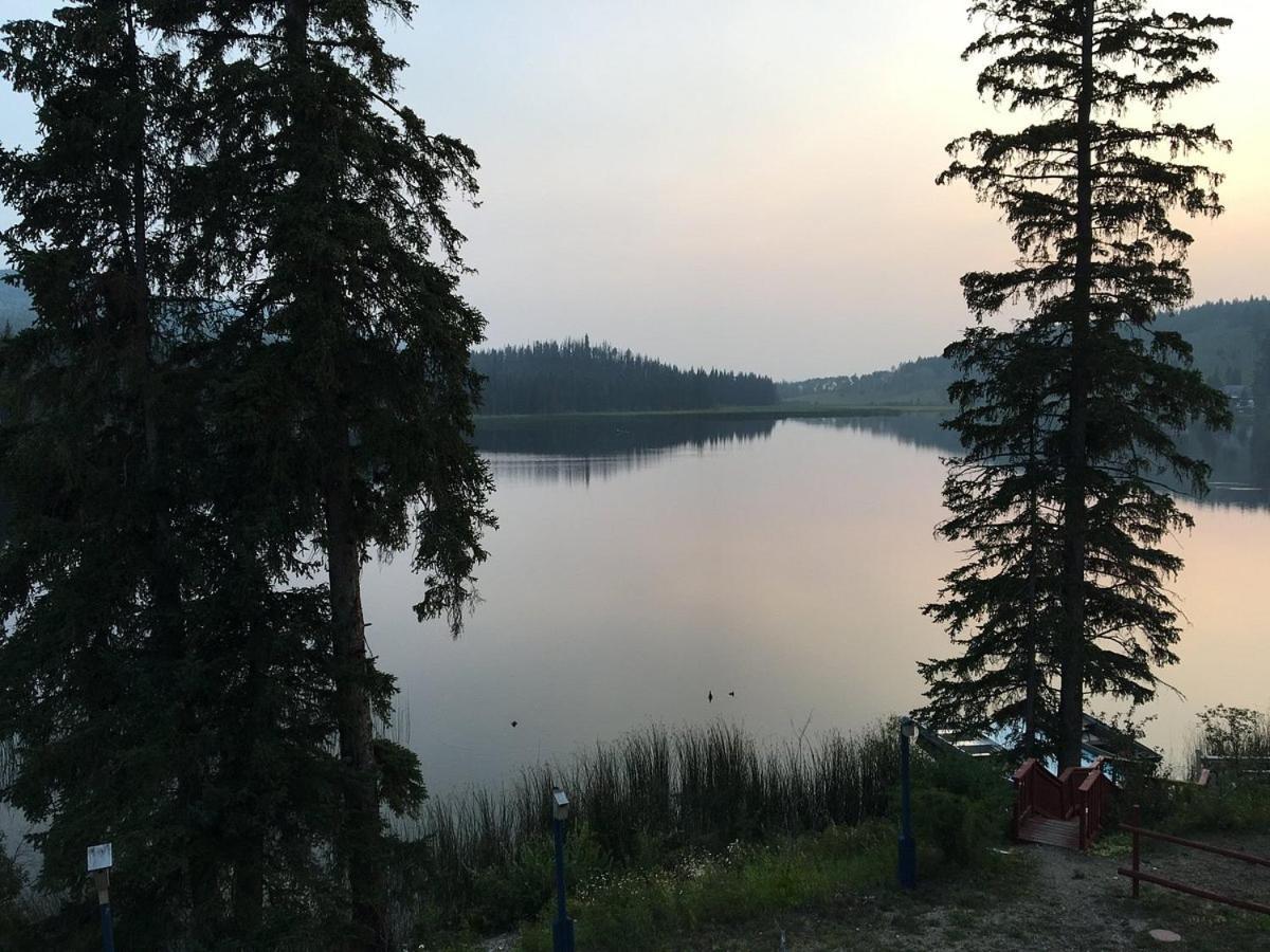 Logan Lake Lac Le Jeune Nature Resort المظهر الخارجي الصورة