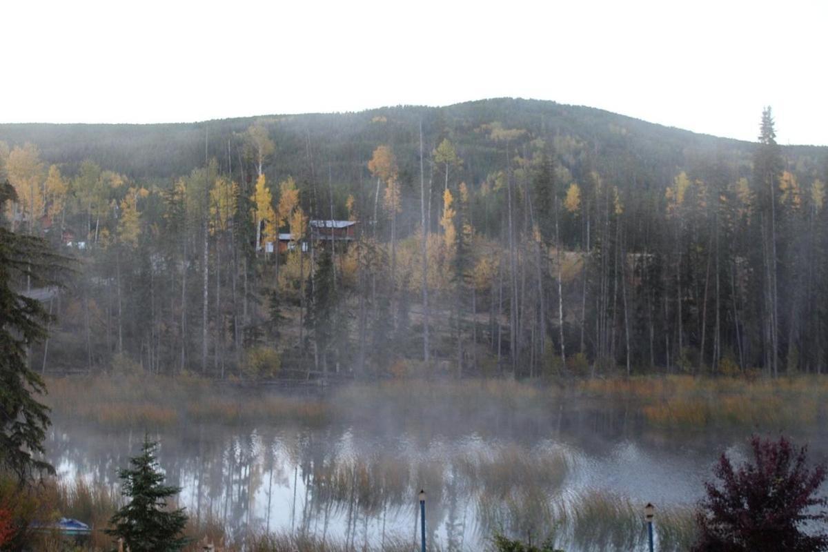 Logan Lake Lac Le Jeune Nature Resort المظهر الخارجي الصورة